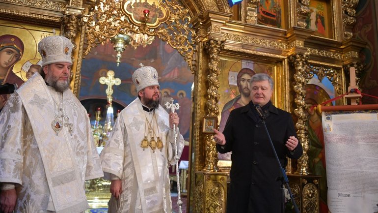 Президент на подячному молебні за отримання Томосу: Єдність – це те, чого зараз вкрай потребує Україна - фото 1