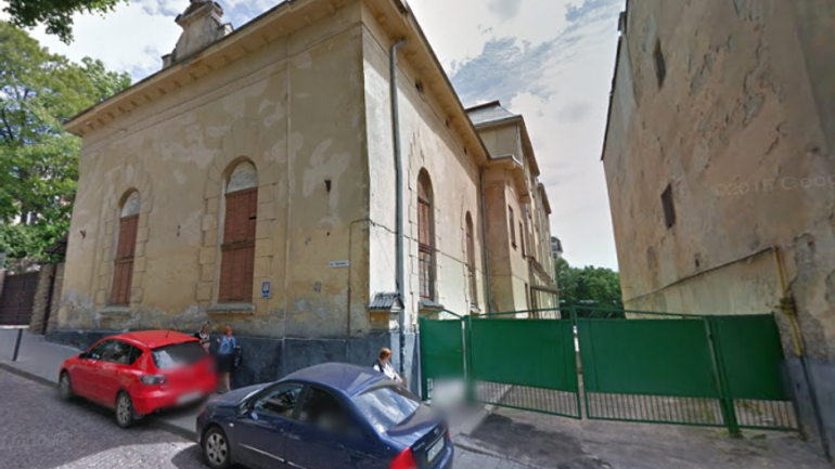 UGCC chaplains announce fundraising campaign to buy premises for Lviv Orphan Care Center - фото 1