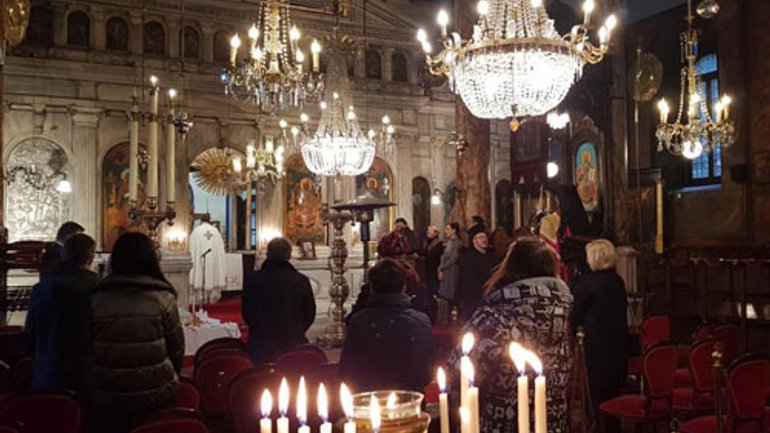 З благословення Патріарха Варфоломія у Стамбулі відслужили Літургію пам’яті Небесної сотні - фото 1