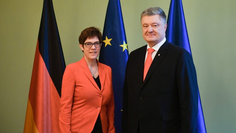 Президент Украины провел встречу с Председателем Христианско-демократического союза Германии - фото 1
