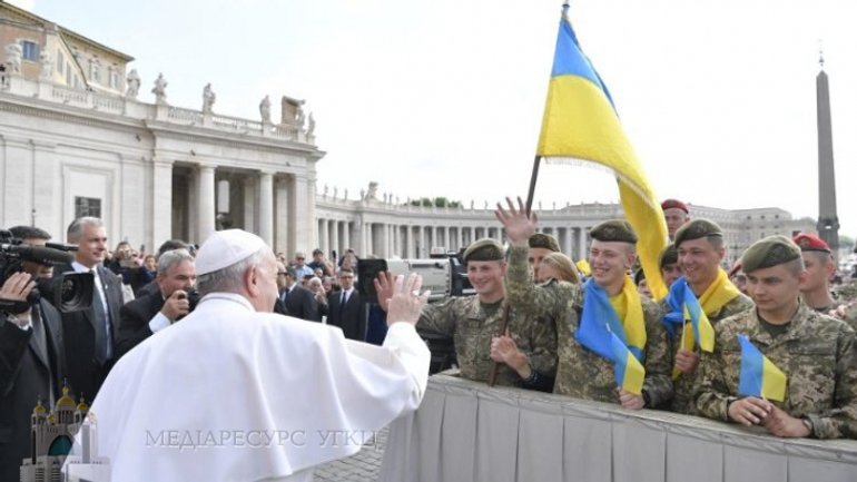 Папа привітав військових паломників з України - фото 1