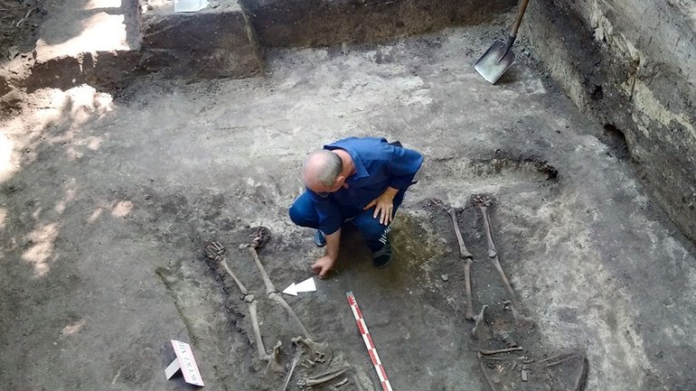 Археологи на Львівщині досліджують 8 поховань перших християн - фото 1