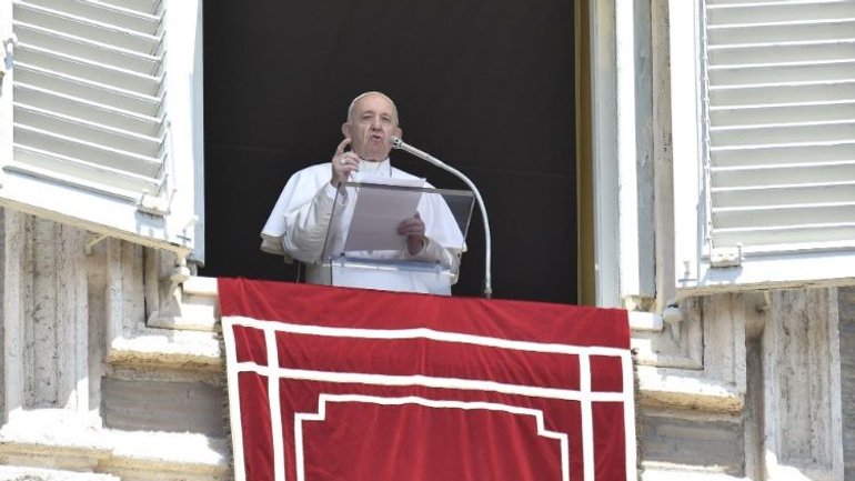 Папа молиться за жертви стрілянини в США - фото 1