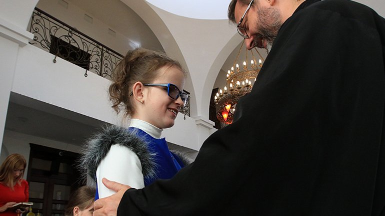 Глава УГКЦ у Львові зустрівся з незрячими дітьми - фото 1