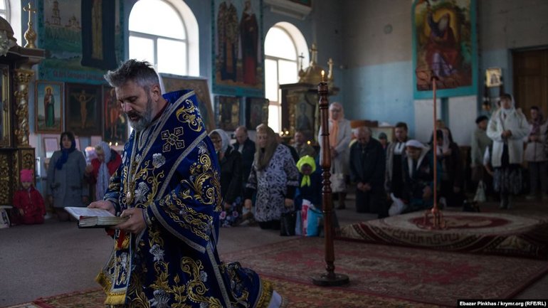 У Сімферополі парафіяни ПЦУ провели жалобну панахиду за жертвами Голодомору - фото 1