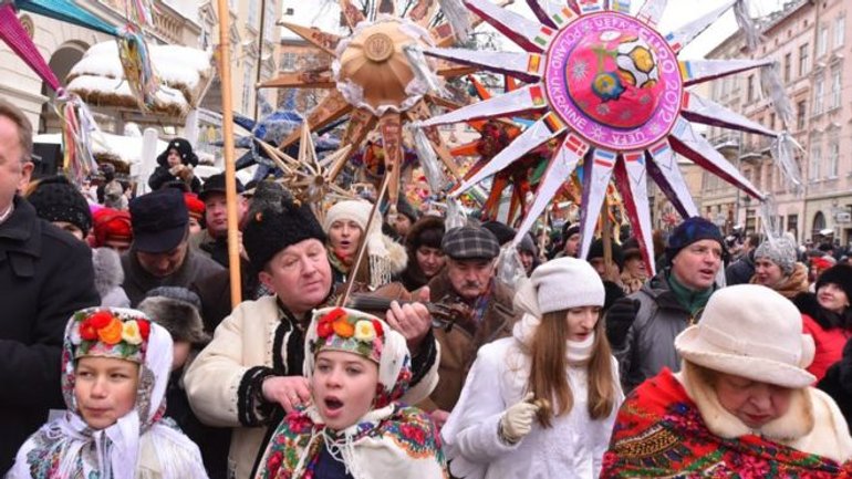 Святкування Різдва 25 грудня підтримують 25% українців - фото 1