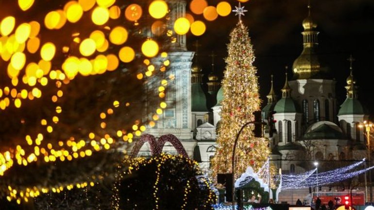 Чому Україна святкує два різдва - фото 1