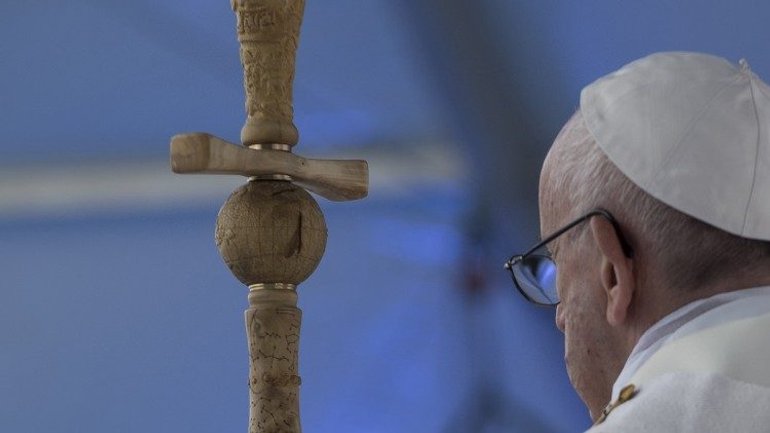 Папа висловив співчуття родичам і друзям загиблих в авіакатастрофі у Тегерані - фото 1