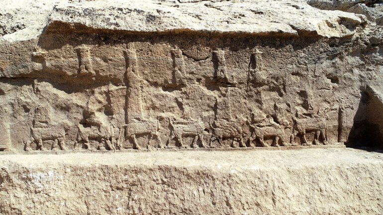Виявлено рідкісні барельєфи головних богів Ассирії - фото 1
