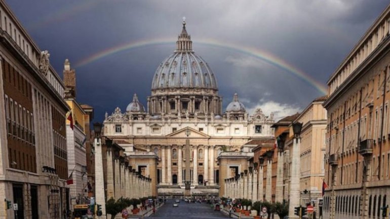 С сегодняшнего дня Ватикан практически закрыт для посетителей - фото 1