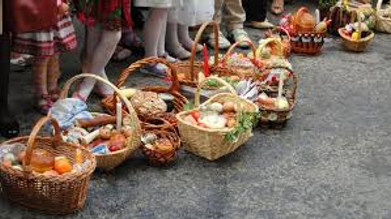 7% of Ukrainians plan to go to church and bless Easter cakes - фото 1