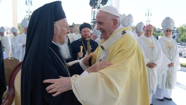 У Будапешті Папа Франциск зустрівся із Патріахом Варфоломієм - фото 1