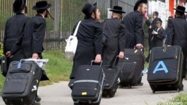Despite all the warnings, more than 300 Hasidim have already arrived in Uman on the eve of Rosh Hashanah - фото 1