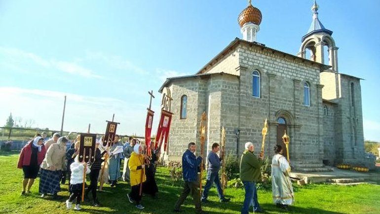 РПЦ будує і освячує на Луганщині нові храми - фото 1