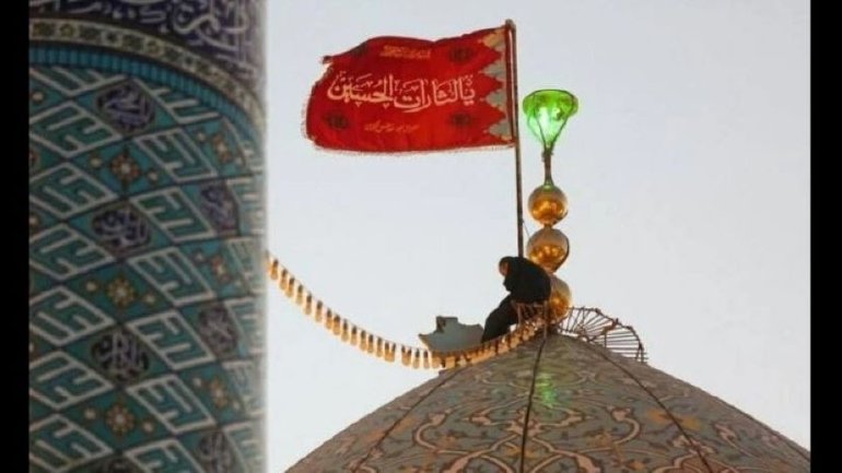 Правительство Ирана подняло над мечетью Джамкаран красное знамя возмездия, что равносильно объявлению войны - фото 1
