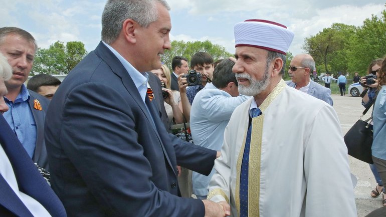 The head of the Russian-controlled spiritual administration of Muslims of Crimea will face the court for collaboration charges - фото 1