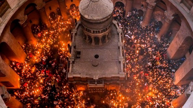 Церемонія сходження благодатного вогню в Єрусалимі — онлайн - фото 1