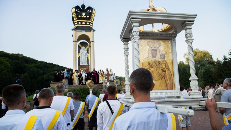 The All-Ukrainian Pilgrimage of the Ukrainian Greek Catholic Church (UGCC) commenced in Zarvanytsia - фото 1