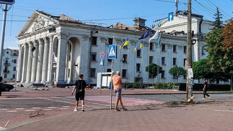 Из-за разрушения в Чернигове церкви и театра Минкульт призывает исключить Россию из ЮНЕСКО - фото 1