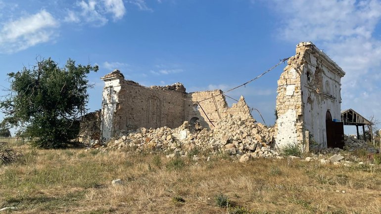 На Миколаївщині хочуть відбудувати костел, зруйнований обстрілами РФ - фото 1