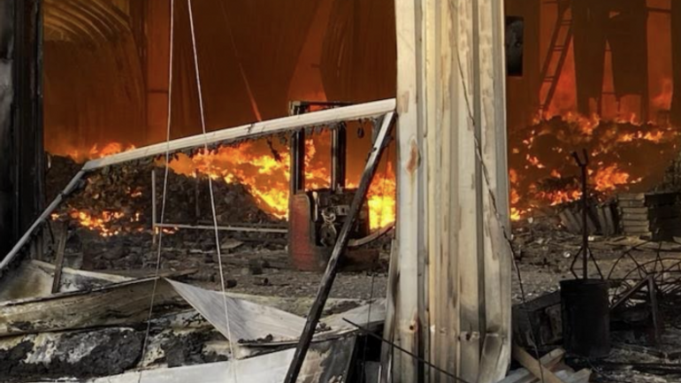 Россияне уничтожили склад гуманитарной помощи «Каритас-Спес Украина» во Львове - фото 1