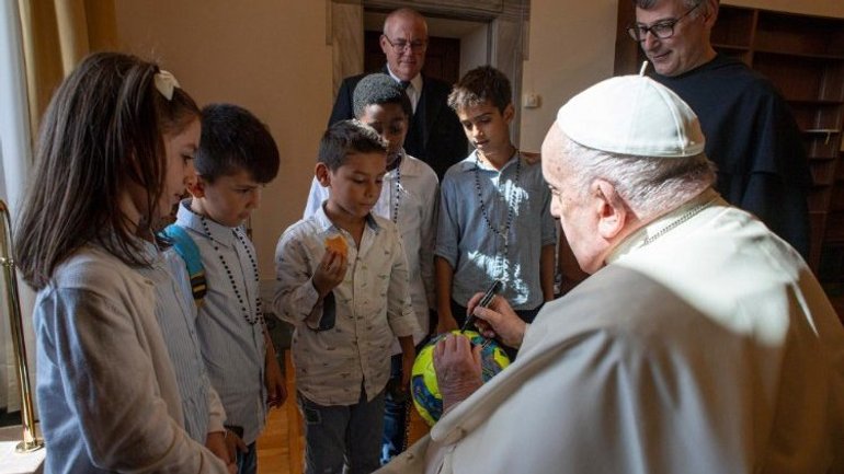 Папа объявил о предстоящей встрече с детьми со всего мира - фото 1