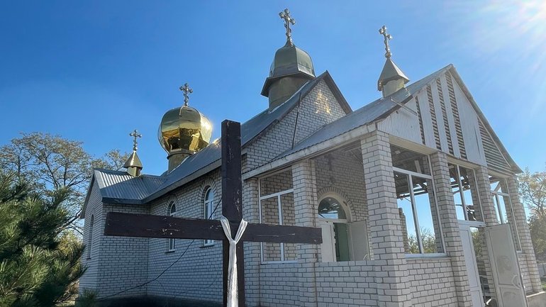 На Миколаївщині відновлюють церкву, яку обстрілювали російські ракети і танки - фото 1