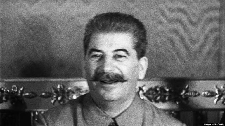 Йосип Сталін, очільник СРСР і головний ідейний організатор масових репресій і вбивств, зокрема і серед духовенства. - фото 1