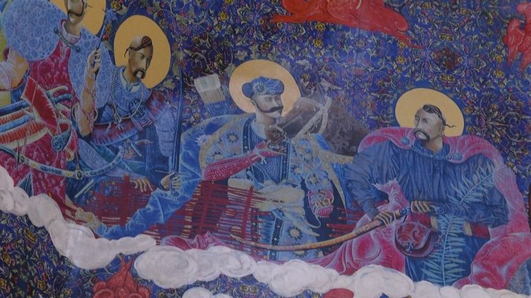 Біблійні персонажі, козаки та петриківський розпис — у Свято-Михайлівському соборі Житомира створили нові фрески - фото 1
