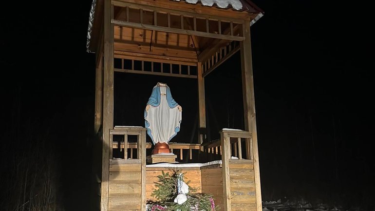 На Житомирщині розбили статую Діви Марії - фото 1