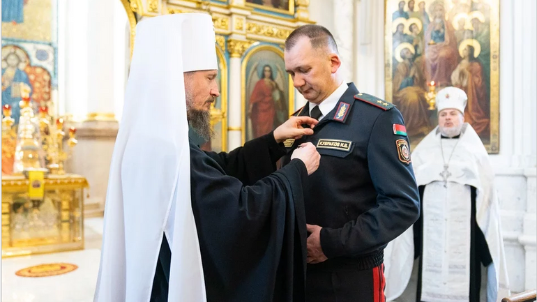 Глава Белорусской Православной Церкви наградил орденом главного организатора массовых политических репрессий - фото 1