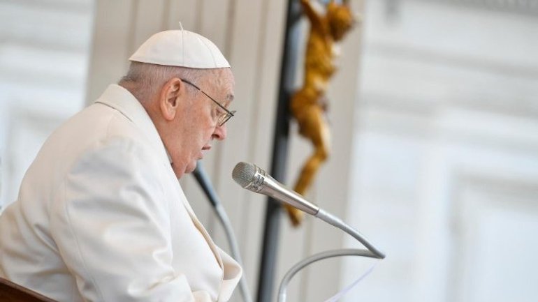 Папа Франциск: Призываю молиться за народы, страдающие от ужасов войны - фото 1