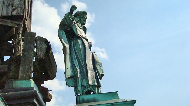 Львівська політехніка розпочала проект із реставрації унікальної скульптури святого Домініка - фото 1