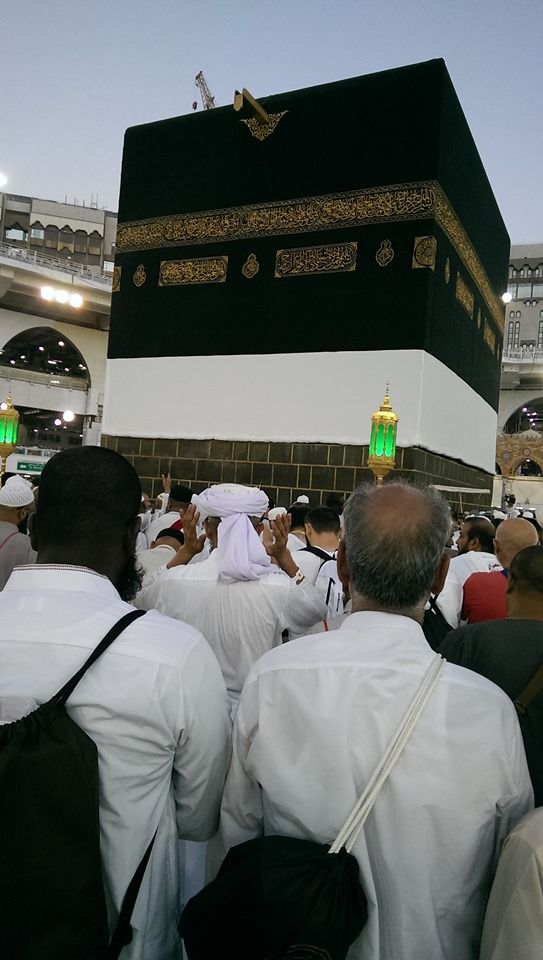 Молитва під час хаджу в мечеті Аль-Харам у Мецці - фото 54241