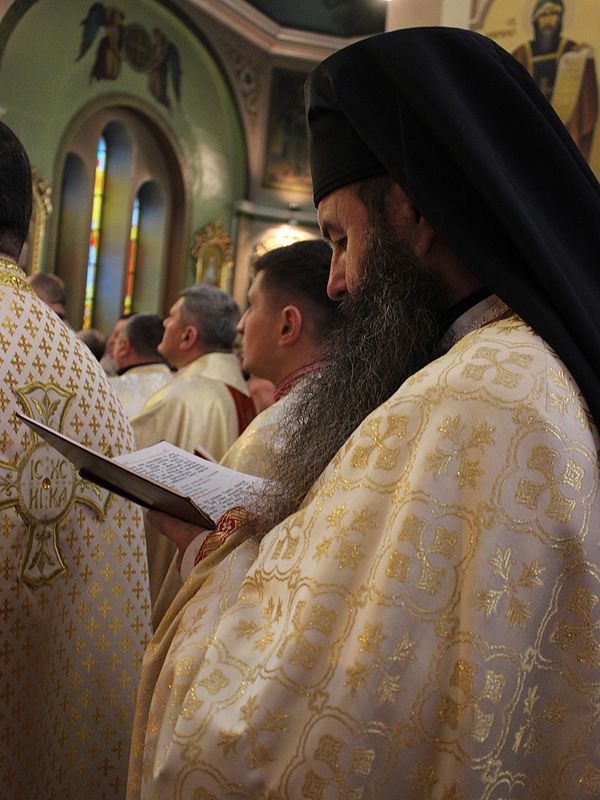 Патріарх Святослав привіз буковинським греко-католикам першого єпископа - фото 54351