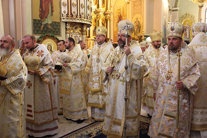 Патріарх Святослав привіз буковинським греко-католикам першого єпископа - фото 54359