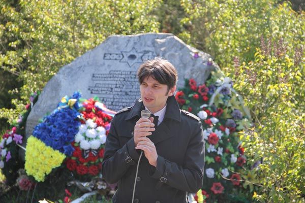 Пам’ятати заради миру: у Львові відбулася акція пам’яті жертв Другої світової війни - фото 54767
