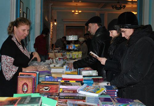 Передріздвяний книжковий ярмарок у Вінниці - фото 55018