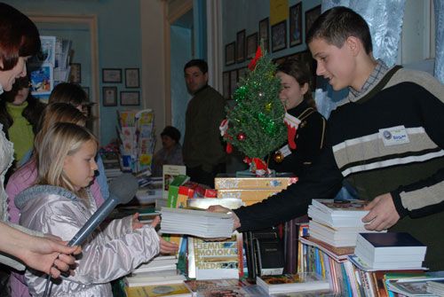 Передріздвяний книжковий ярмарок у Вінниці - фото 55019