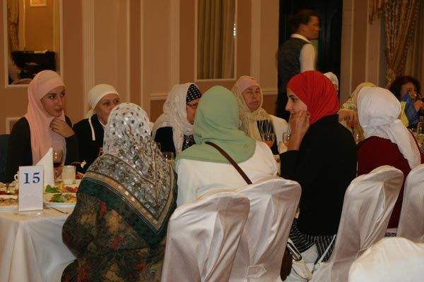 Духовне управління мусульман України провело офіційну урочисту вечерю - іфтар Рамадан - фото 55193