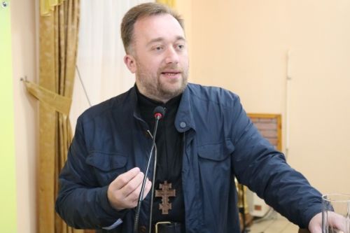 Cвященик УГКЦ різко відреагував на спроби втягнути Церкву у політичні розбірки у Львівській міській раді - фото 62308