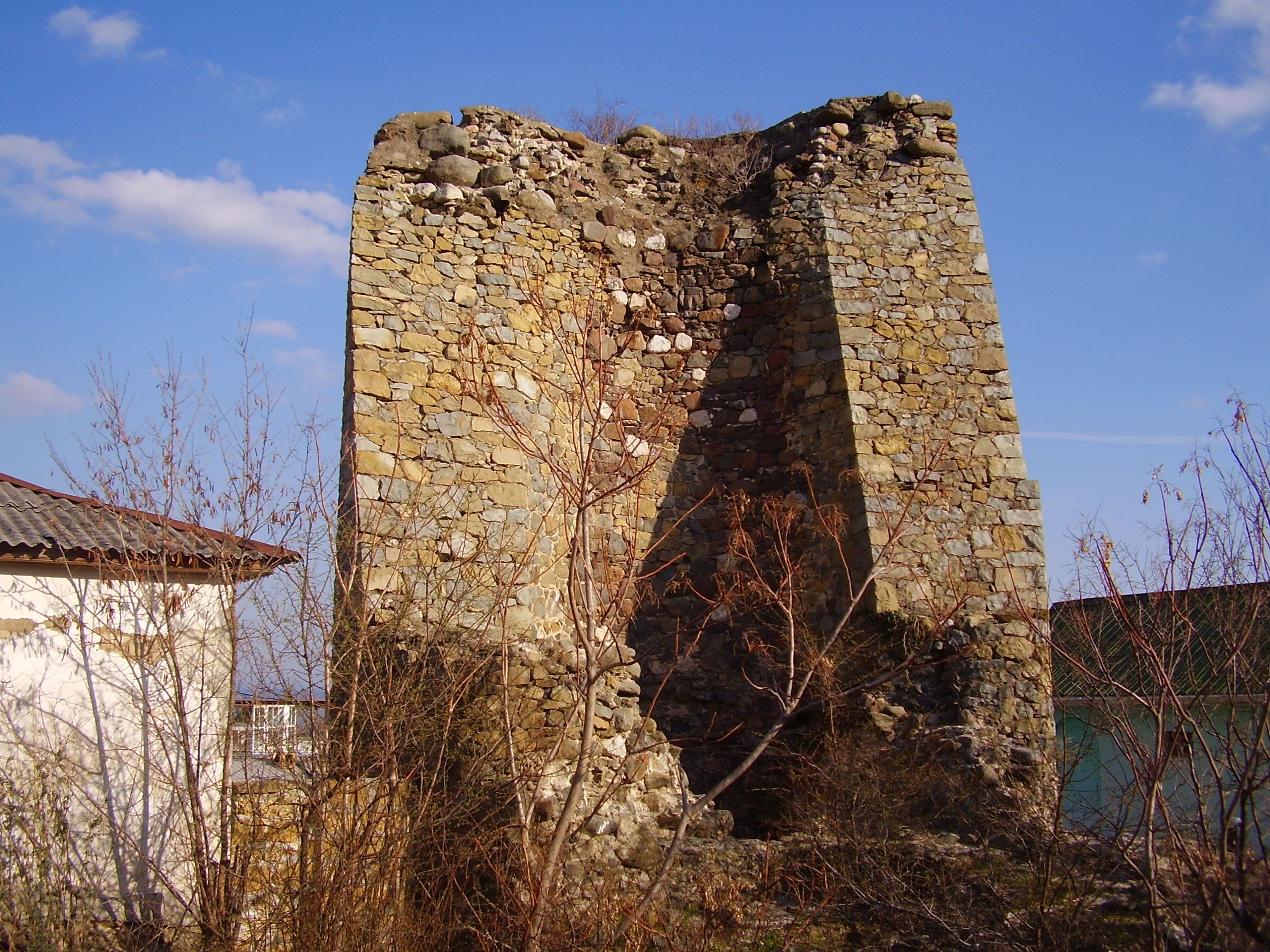 Вежа Ашага-куле, вид з території фортеці - фото 70190