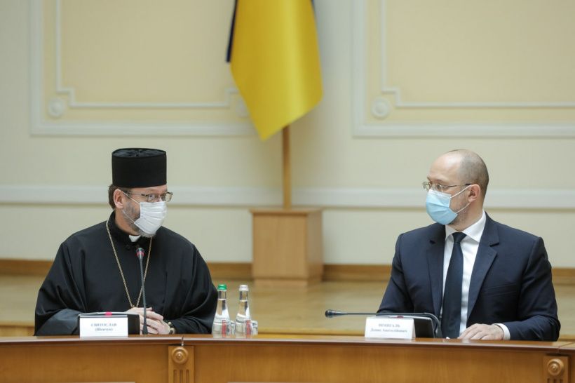 Премьер-министр и ВСЦиРО обсудили празднование религиозных праздников в условиях карантина - фото 71150