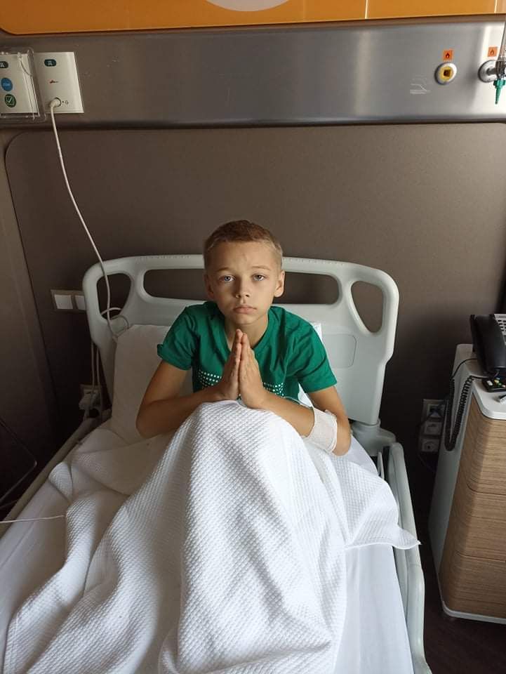 Хлопець з Кіровоградщини шукає доброчинців для лікування від онкології - фото 76922