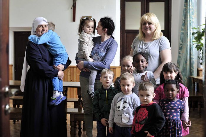 Монастир на Тернопільщині прихистив 40 дітей із Харкова - фото 94719