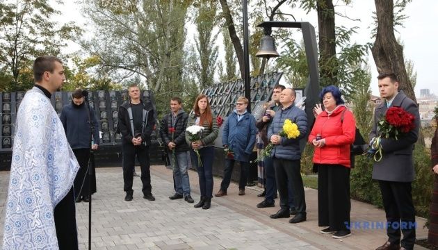 У Києві відбулася спільна молитва за Україну та її захисників - фото 100832