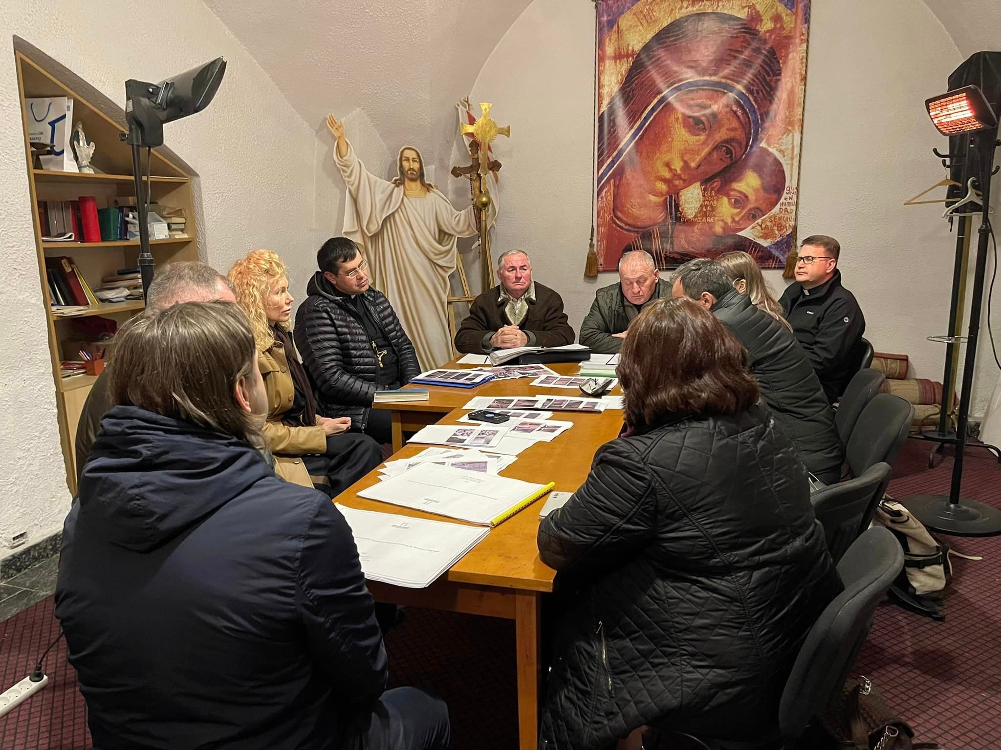 Римо-католики Киева снова обращают внимание на неудовлетворительное состояние костела св. Николая - фото 112768